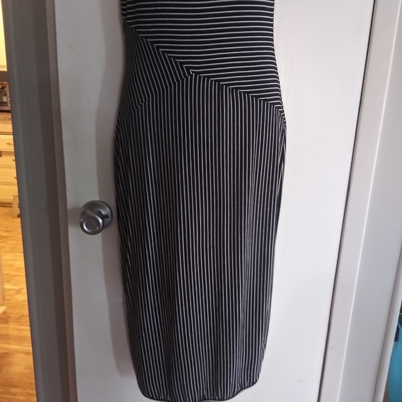 NWT Fourteenth Black and White Striped Dress - Picture 5 of 6